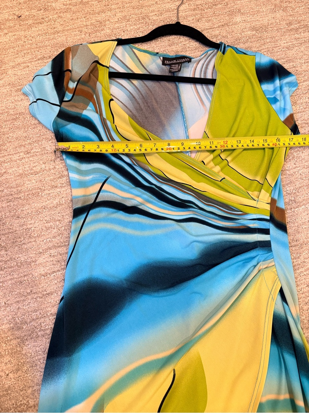 Frank Lyman Abstract Print Ruched Sheath Dress| Made in Canada | Size 8 - Picture 6 of 9